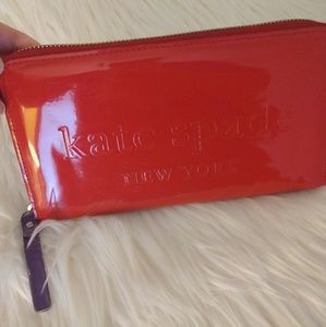 ✔️SOLD Kate Spade Patten leather wallet
